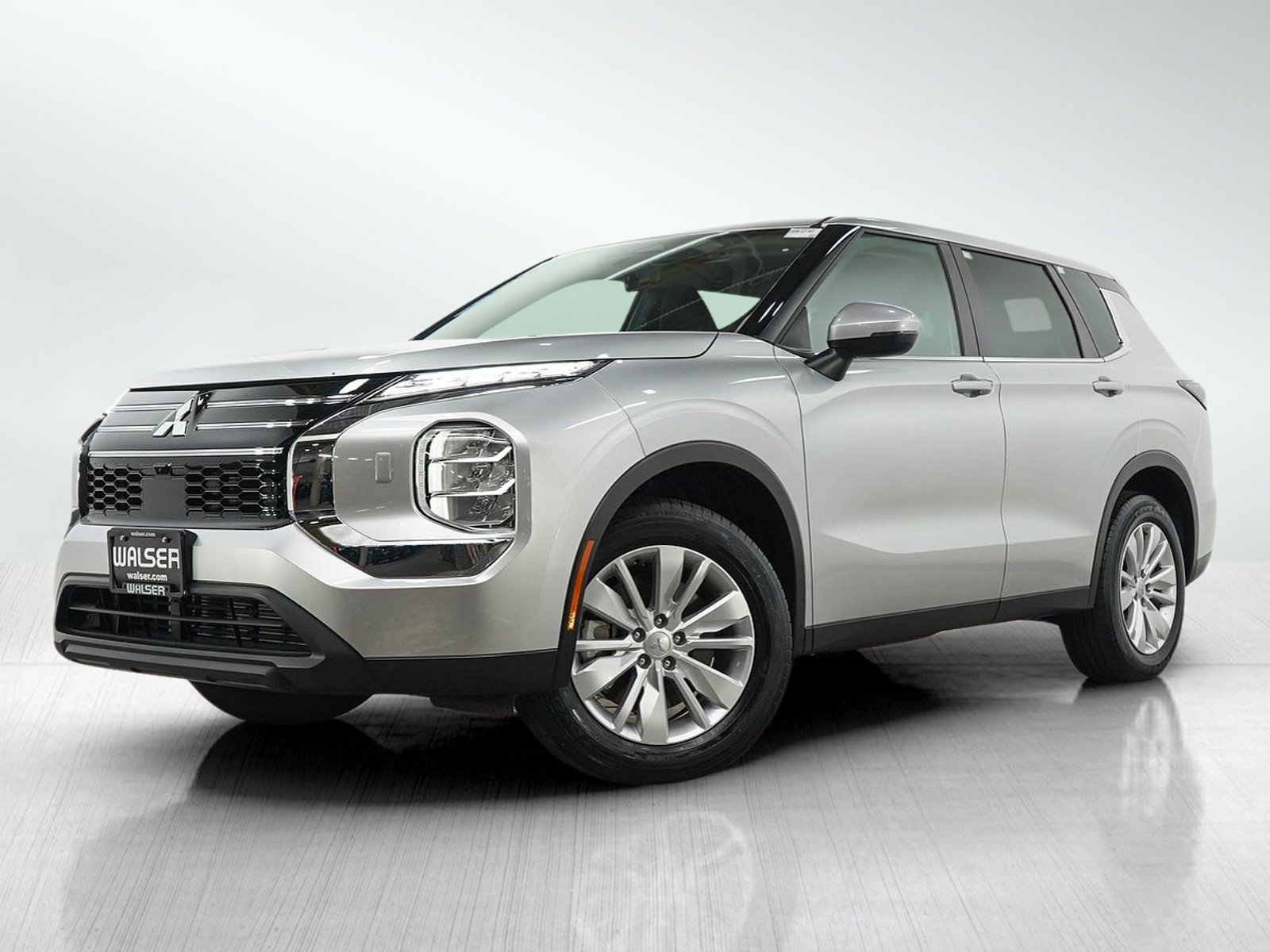 Used 2025 Mitsubishi Outlander ES AWD/4WD image 1