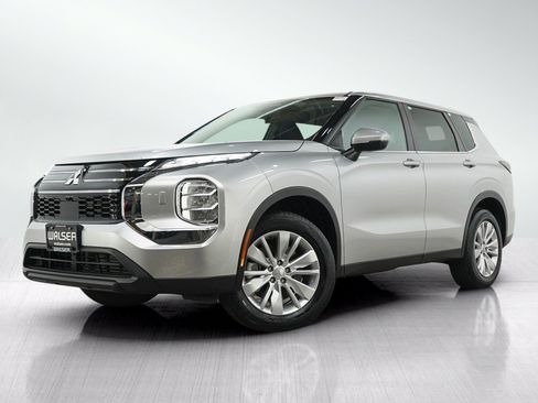 Used 2025 Mitsubishi Outlander ES AWD/4WD image 1