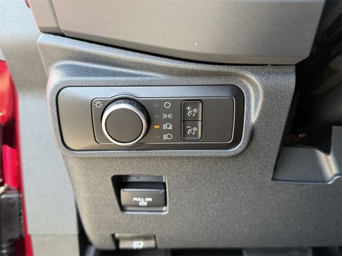 New 2025 Ford Bronco Badlands image 18