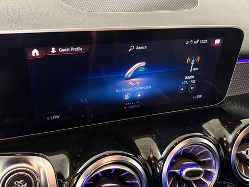 Used 2021 Mercedes-Benz GLB 250 w/ Premium Package image 27