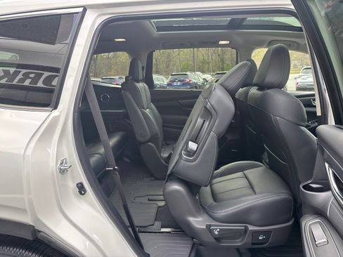 Certified 2025 Subaru Ascent Limited w/ Popular Package #1 image 46