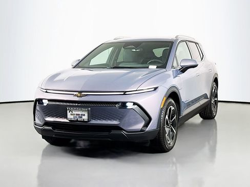 New 2026 Chevrolet Equinox EV LT image 3