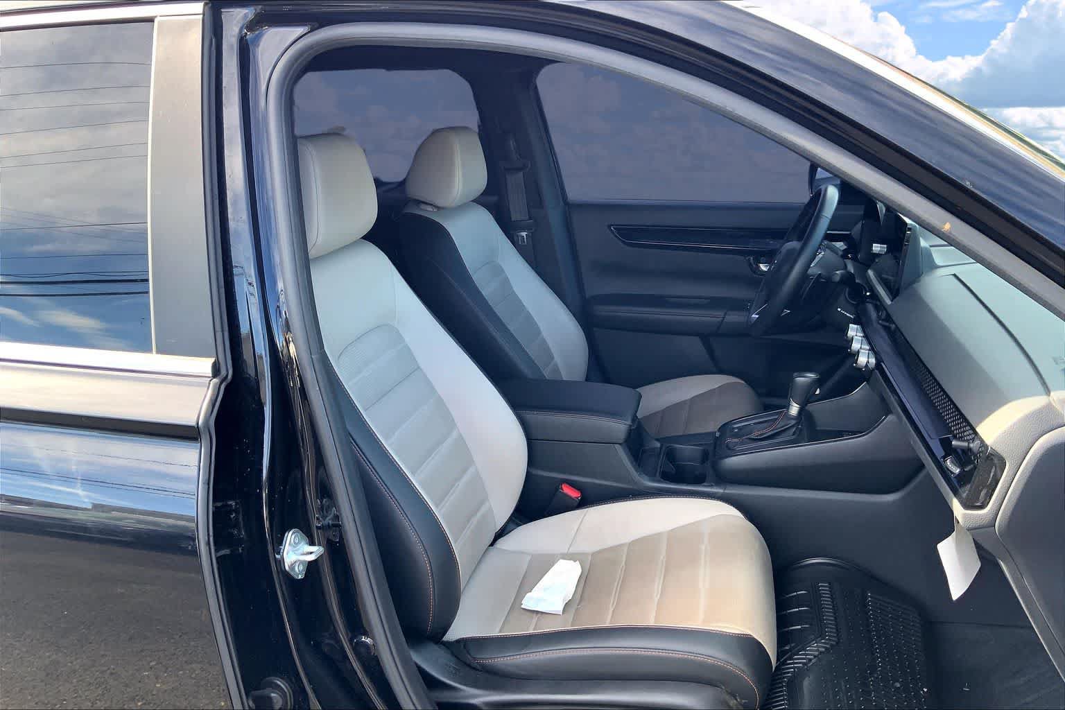 Used 2023 Honda CR-V Sport Touring image 13