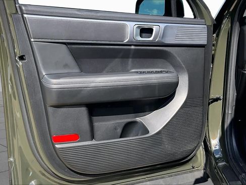 Used 2024 Hyundai Santa Fe SEL FWD image 21