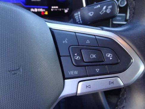 Used 2024 Volkswagen Jetta SE image 19