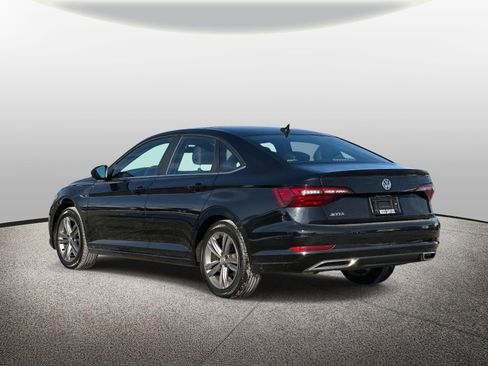 Used 2021 Volkswagen Jetta R-Line w/ R-Line Cold Weather Package image 4