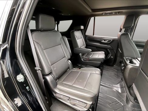 Used 2022 Chevrolet Tahoe Z71 w/ Z71 Off-Road Package AWD/4WD image 20