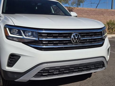 Used 2023 Volkswagen Atlas SE w/ Black Wheel Package AWD/4WD image 2