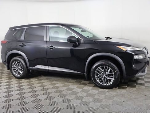 Used 2023 Nissan Rogue S AWD/4WD image 13