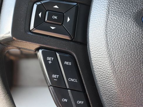 Used 2022 Ford F250 XL w/ Power Equipment Group AWD/4WD image 16