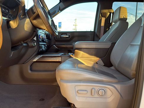 Used 2022 GMC Sierra 1500 SLT image 18