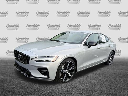 Certified 2024 Volvo S60 B5 Core AWD/4WD image 5