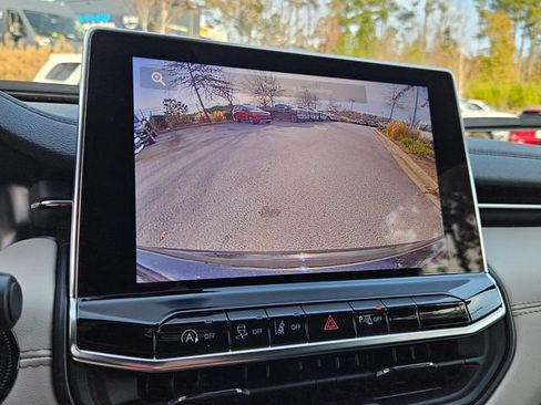 New 2026 Jeep Compass Limited image 10