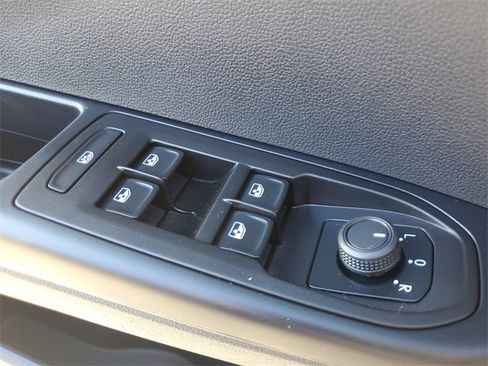 Certified 2023 Volkswagen Taos S image 30