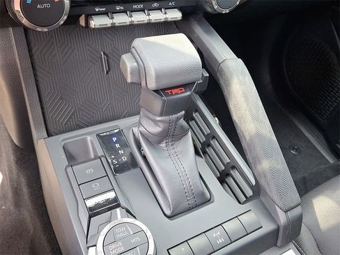 New 2025 Toyota Tacoma TRD Off-Road image 17