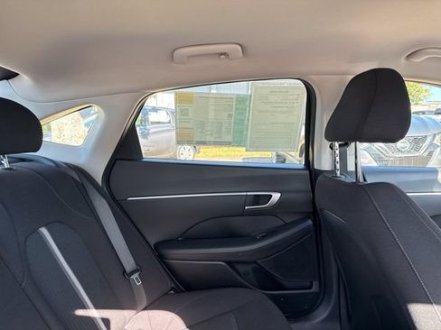Used 2025 Hyundai Sonata SEL FWD image 13