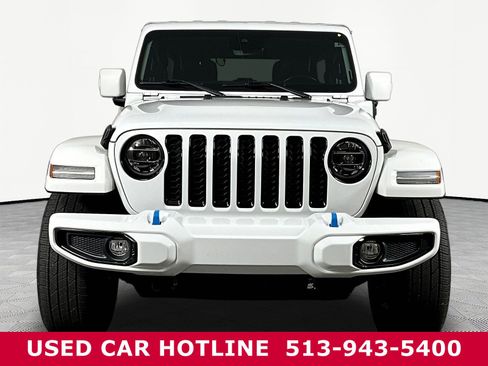 Used 2022 Jeep Wrangler Unlimited Sahara AWD/4WD image 2