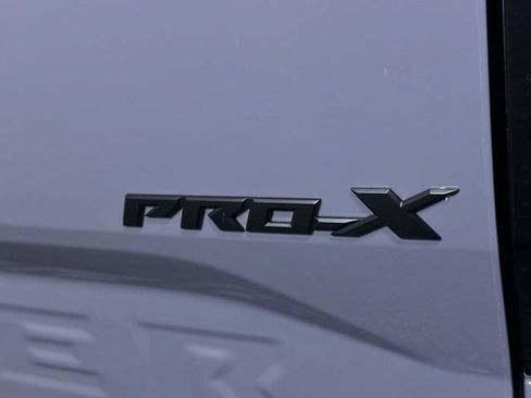 Used 2024 Nissan Frontier Pro-X RWD image 32