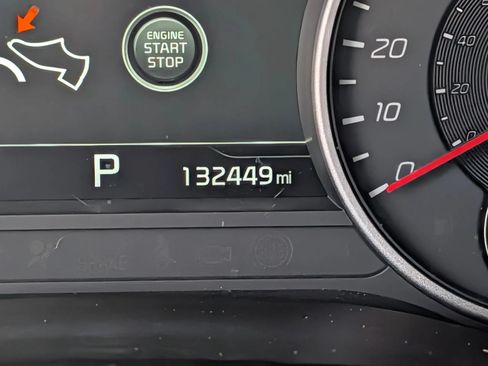 Used 2018 Kia Stinger GT2 RWD image 34