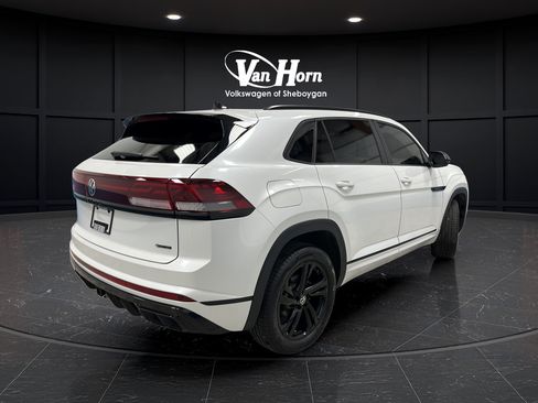 Used 2025 Volkswagen Atlas Cross Sport SEL R-Line AWD/4WD image 7