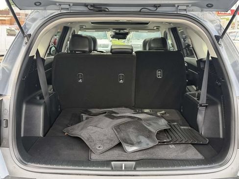 Used 2023 Kia Sorento S w/ Panoramic Sunroof Package AWD/4WD image 8