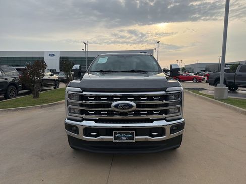 Used 2023 Ford F250 Lariat w/ Lariat Ultimate Package AWD/4WD image 8