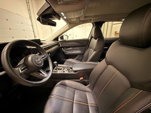 Used 2025 MAZDA CX-50 AWD 2.5 S w/ Premium Plus Pkg image 16