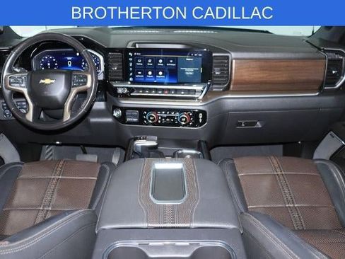 Used 2022 Chevrolet Silverado 1500 High Country w/ Technology Package AWD/4WD image 28