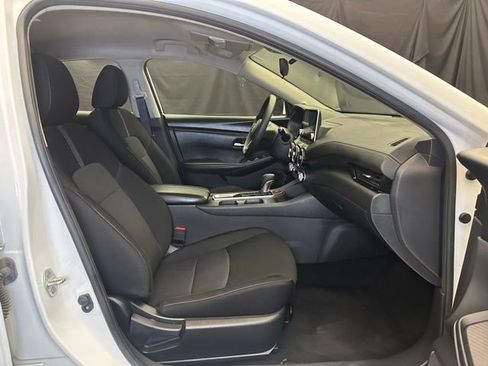 Used 2024 Nissan Sentra SV FWD image 15