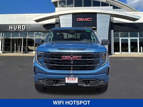 New 2026 GMC Sierra 1500 Elevation image 9