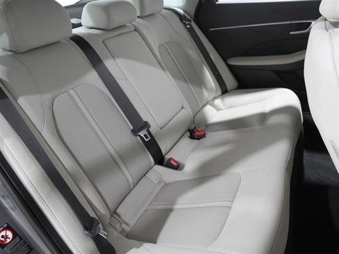 Used 2023 Hyundai Sonata SEL w/ Cargo Package image 17