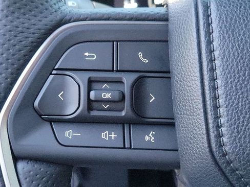 Used 2024 Toyota Tacoma TRD Sport w/ TRD Sport Premium Package AWD/4WD image 17