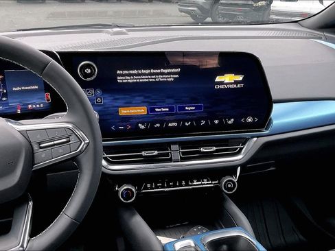 New 2026 Chevrolet Equinox EV LT image 7