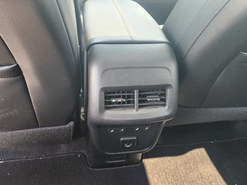 Certified 2024 Chevrolet Equinox Premier AWD/4WD image 8