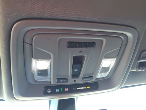 Used 2021 Chevrolet Silverado 1500 LT Trail Boss w/ Convenience Package II image 23