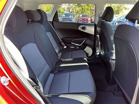 Certified 2025 Kia Soul LX w/ Option Group 015 image 17