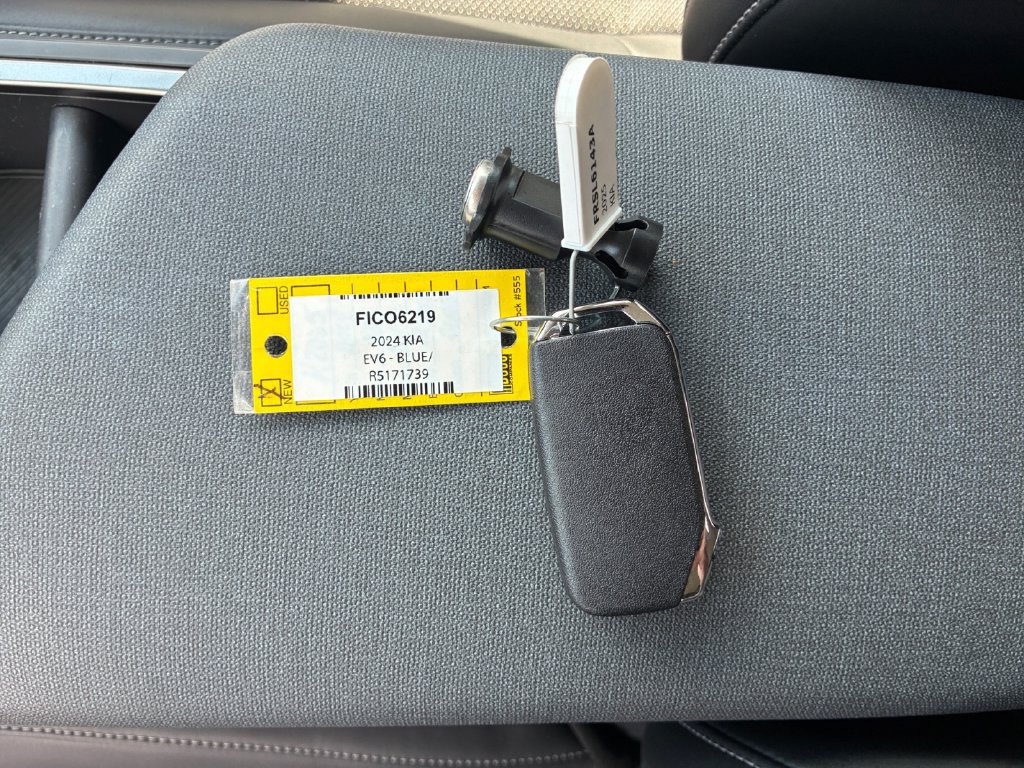 Used 2024 Kia EV6 Light AWD/4WD image 33