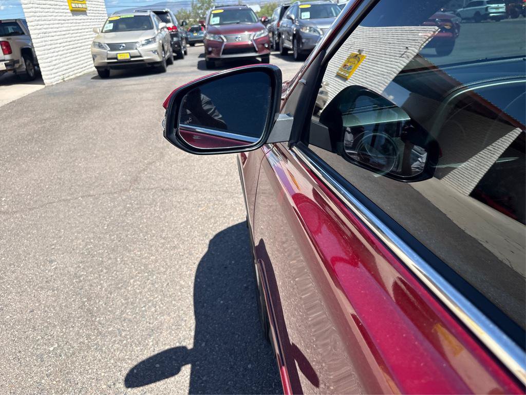 Used 2018 Toyota RAV4 Limited AWD/4WD image 37