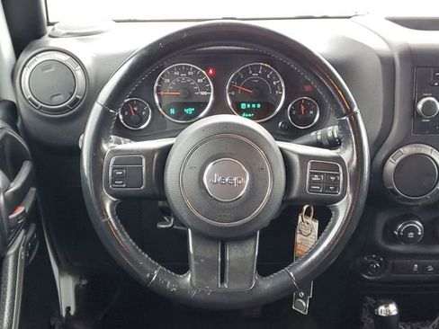 Used 2018 Jeep Wrangler Unlimited Sport S AWD/4WD image 25