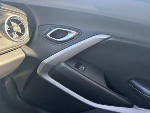 Used 2023 BMW X5 xDrive40i w/ Executive Package image 17