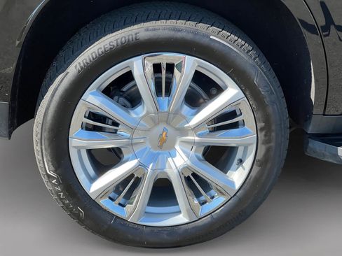 Used 2024 Chevrolet Tahoe High Country AWD/4WD image 19