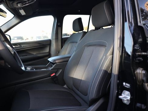 New 2025 Jeep Grand Cherokee Laredo X w/ Trailer Tow Package image 18