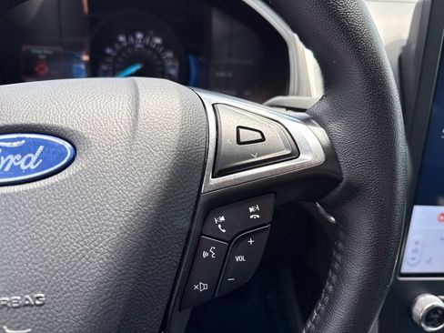 Used 2024 Ford Edge SEL AWD/4WD image 25