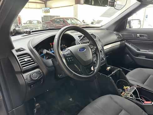 Used 2018 Ford Explorer Police Interceptor Utility AWD image 18
