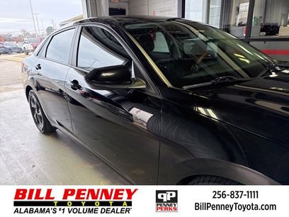 Used 2021 Hyundai Elantra SEL w/ Convenience Package