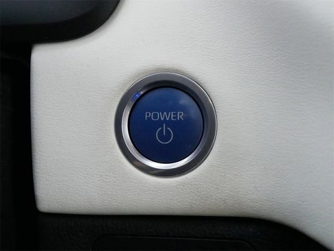 Used 2023 Toyota Sequoia Capstone image 26