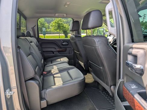 Used 2017 GMC Sierra 1500 SLT w/ SLT Premium Package AWD/4WD image 31