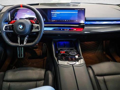 New 2027 BMW M5 Touring AWD/4WD image 18