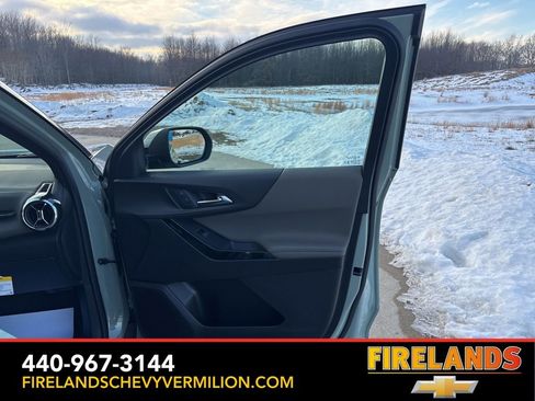 New 2026 Chevrolet Equinox LT w/ Convenience Package II image 34