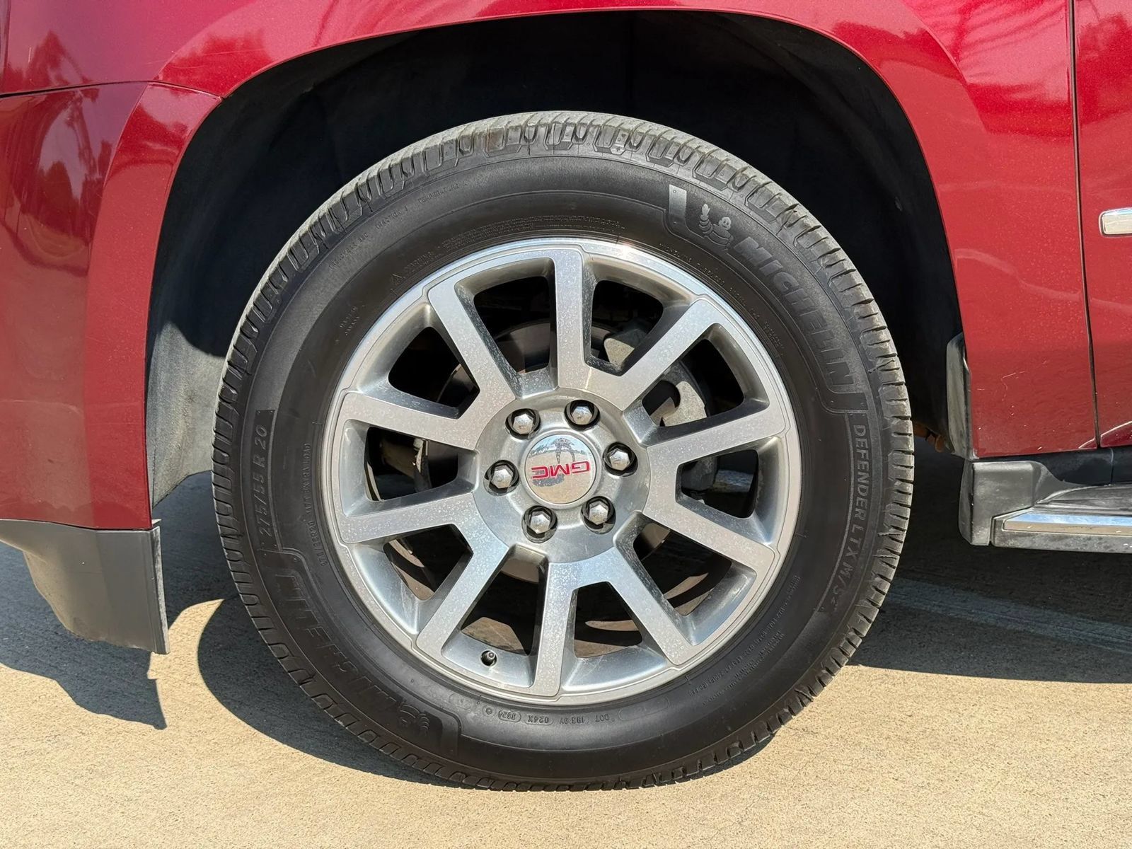 Used 2017 GMC Yukon XL Denali RWD image 16